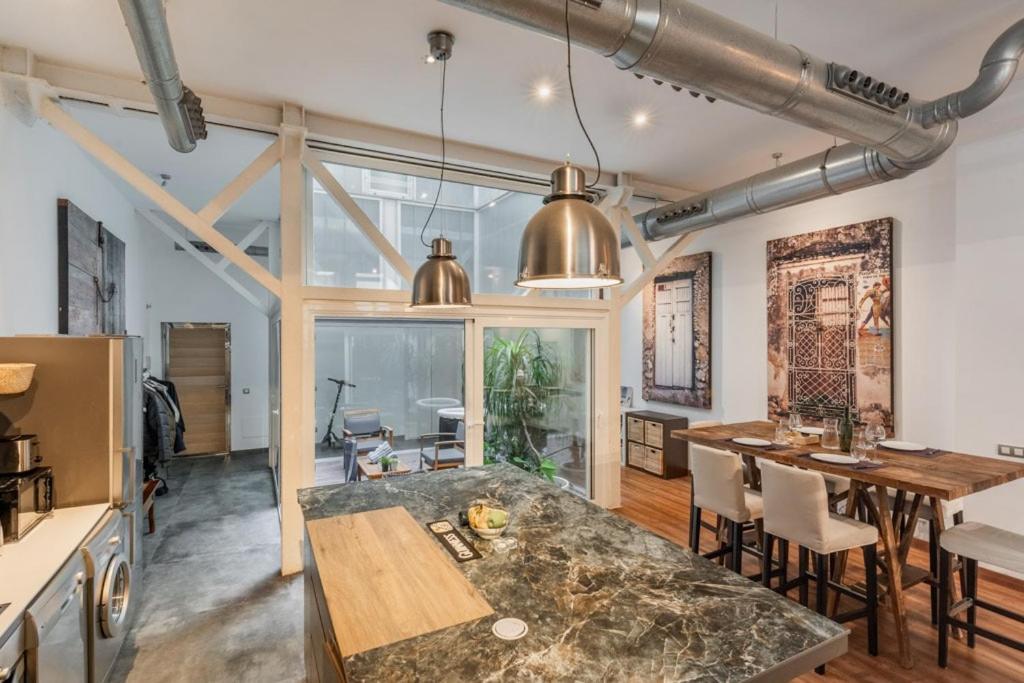 175m Trendy Loft In Luxury District With Premium Amenities Appartement *